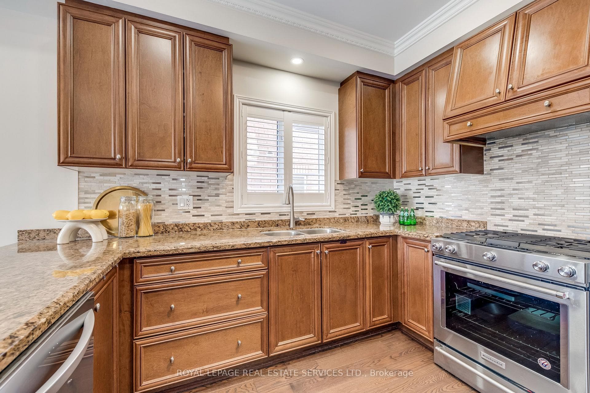 2467 Chaplin Road photo 16