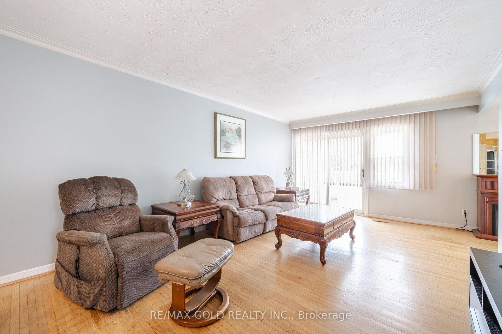 197 Willowridge Road photo 7