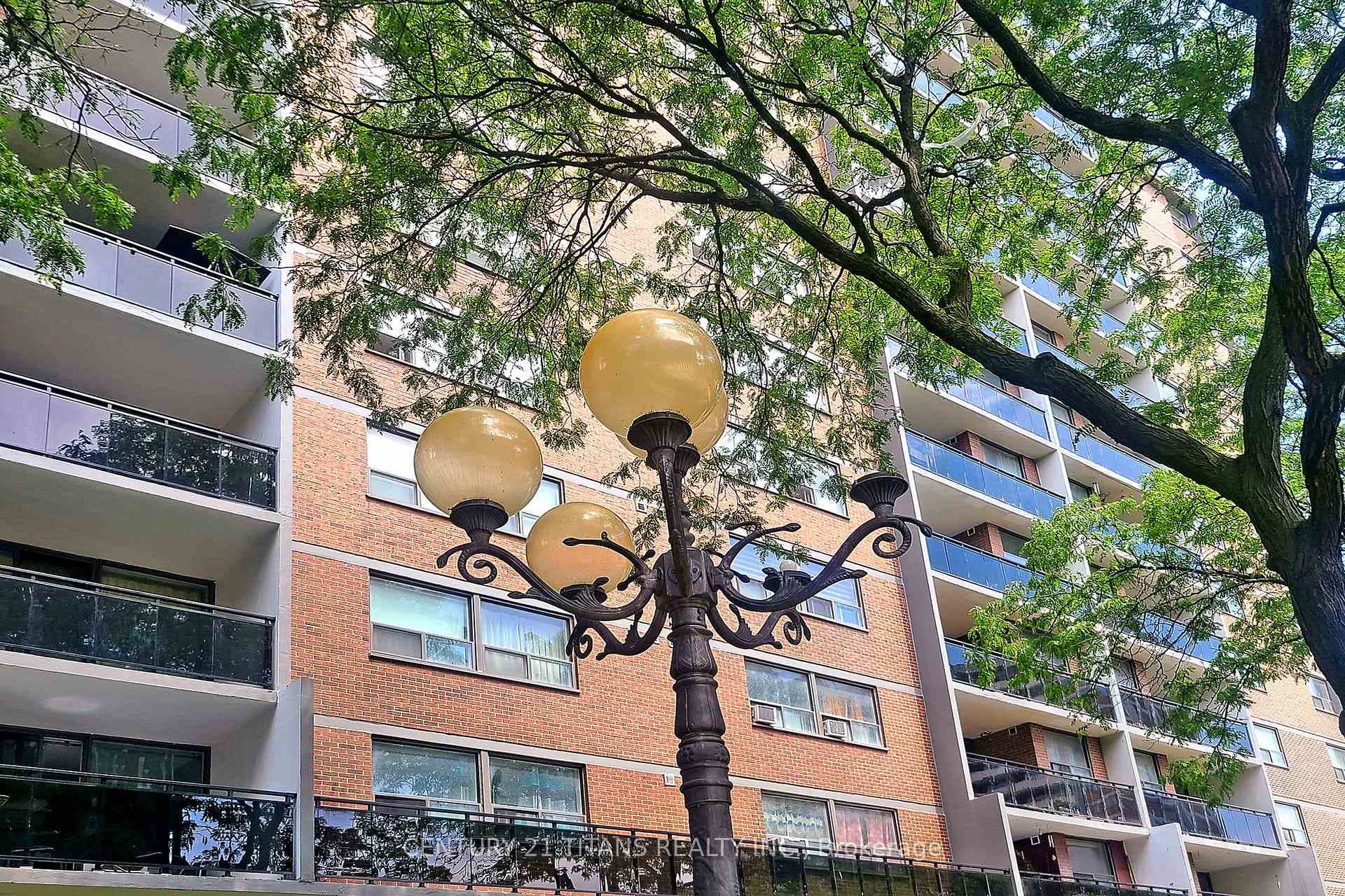 20 Gilder Drive Unit 1208 photo 6