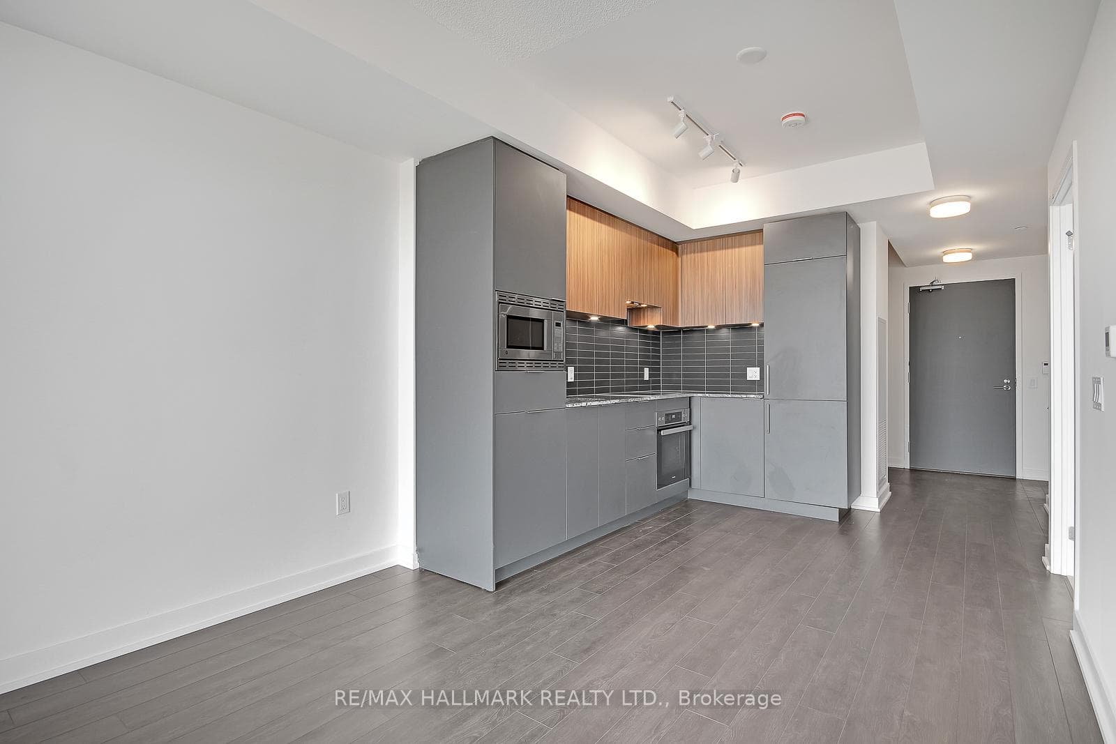 50 O'Neill Road Unit 1803 photo 15