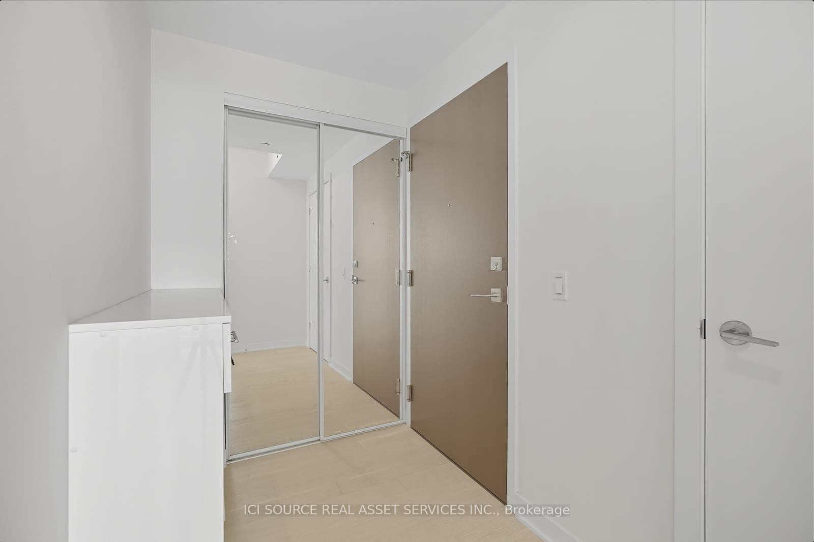 2221 Yonge Street Unit 3109 photo 2