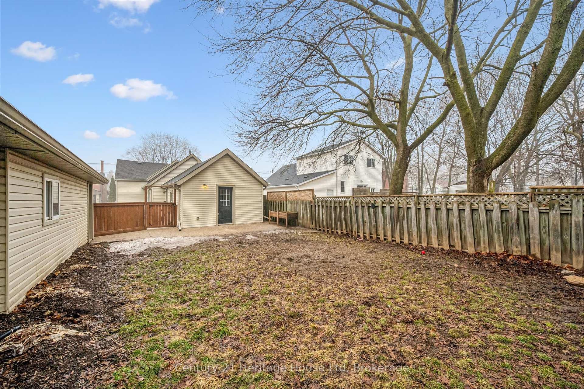 16 Hooper Street photo 38