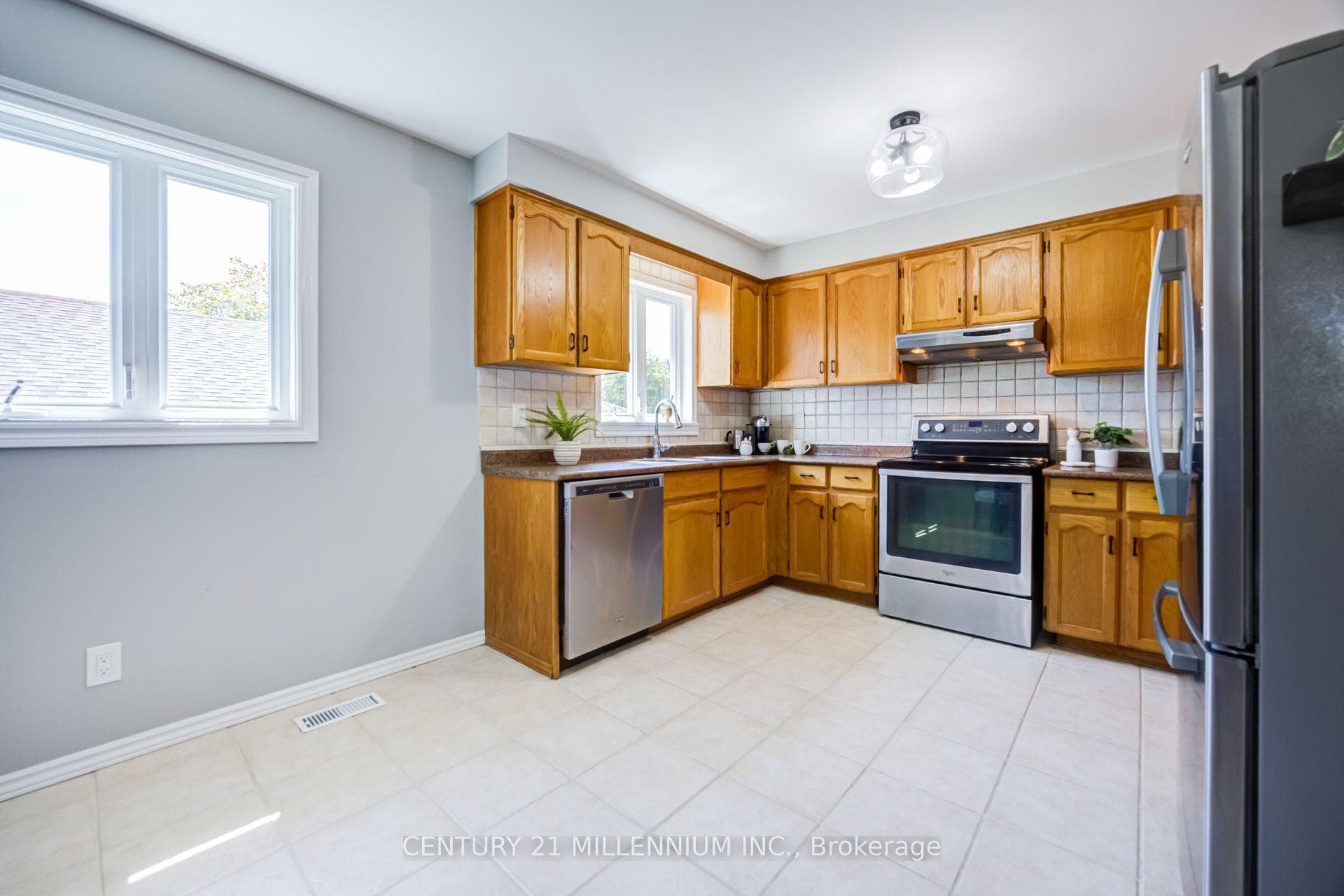 335 Bailey Drive photo 14
