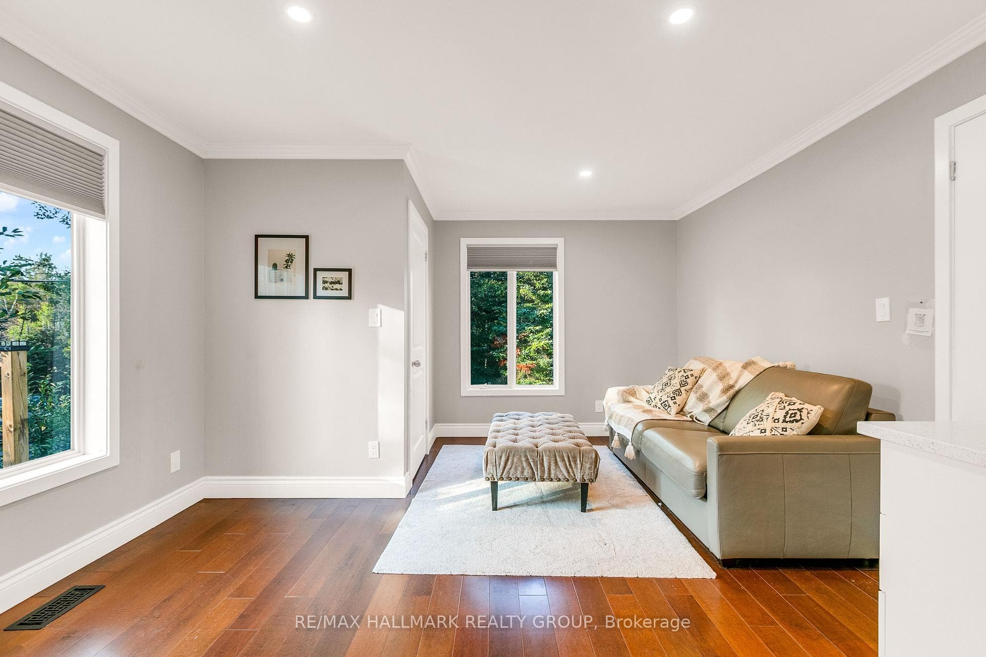 7316 Flewellyn Road photo 26