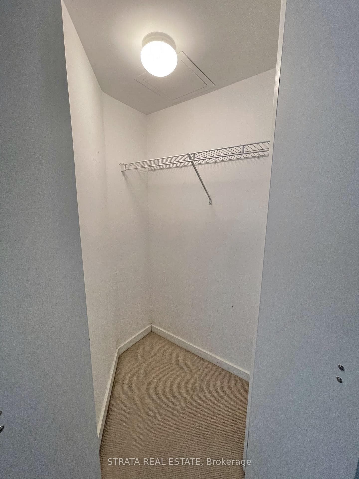 208 Queens Quay Unit 1505 photo 6