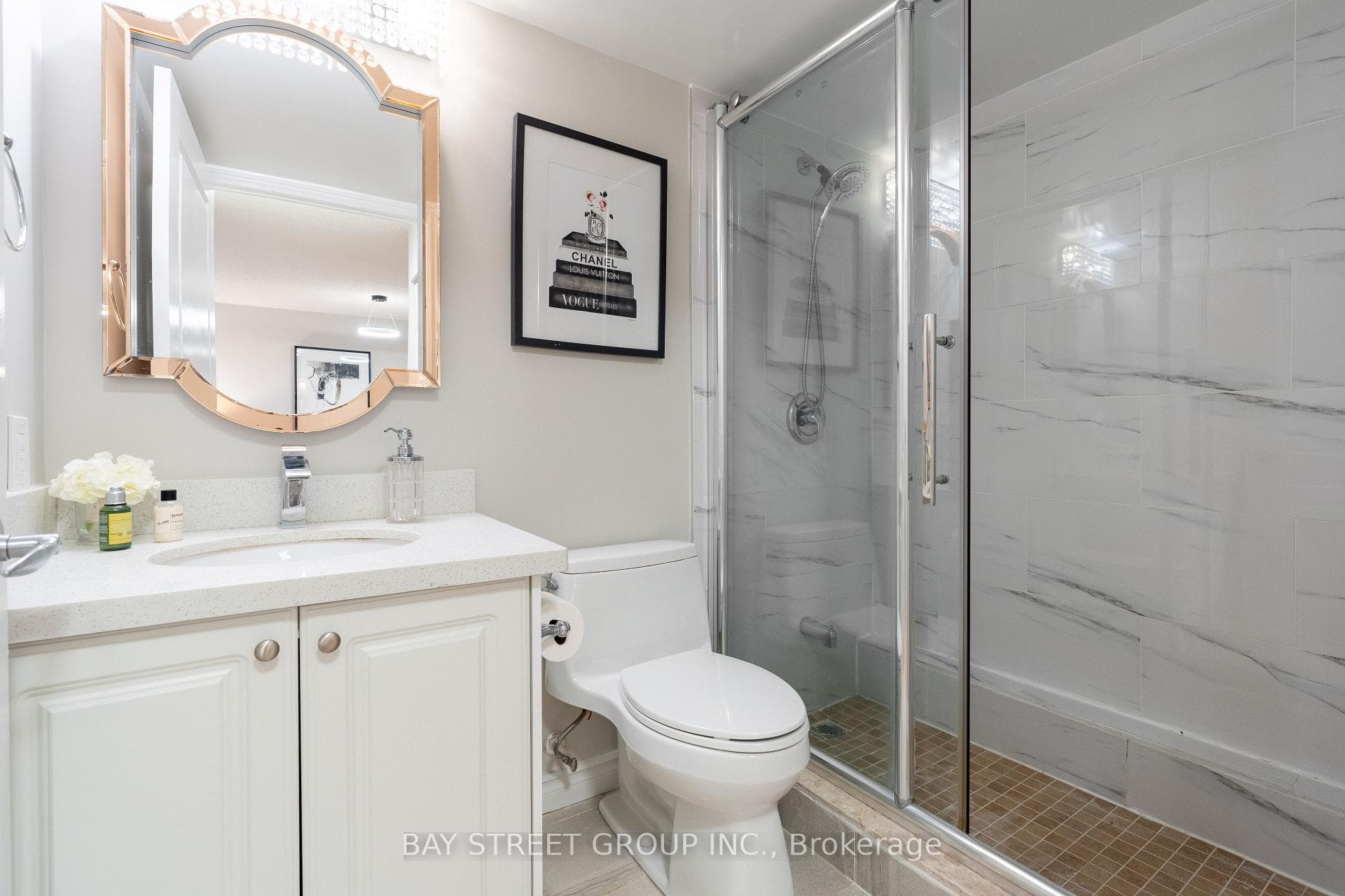 9017 Leslie Street Unit 1021 photo 19