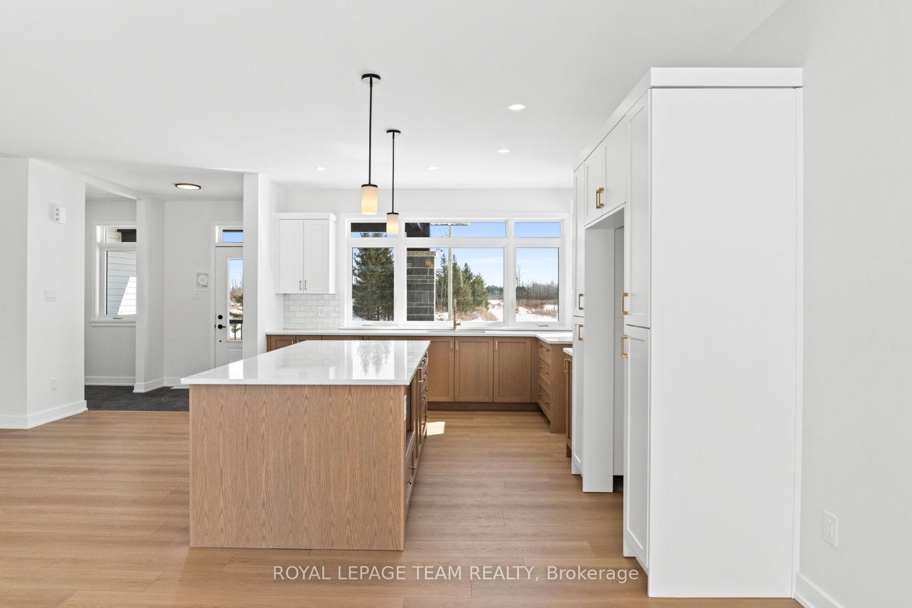 70 TENNANT Drive photo 11
