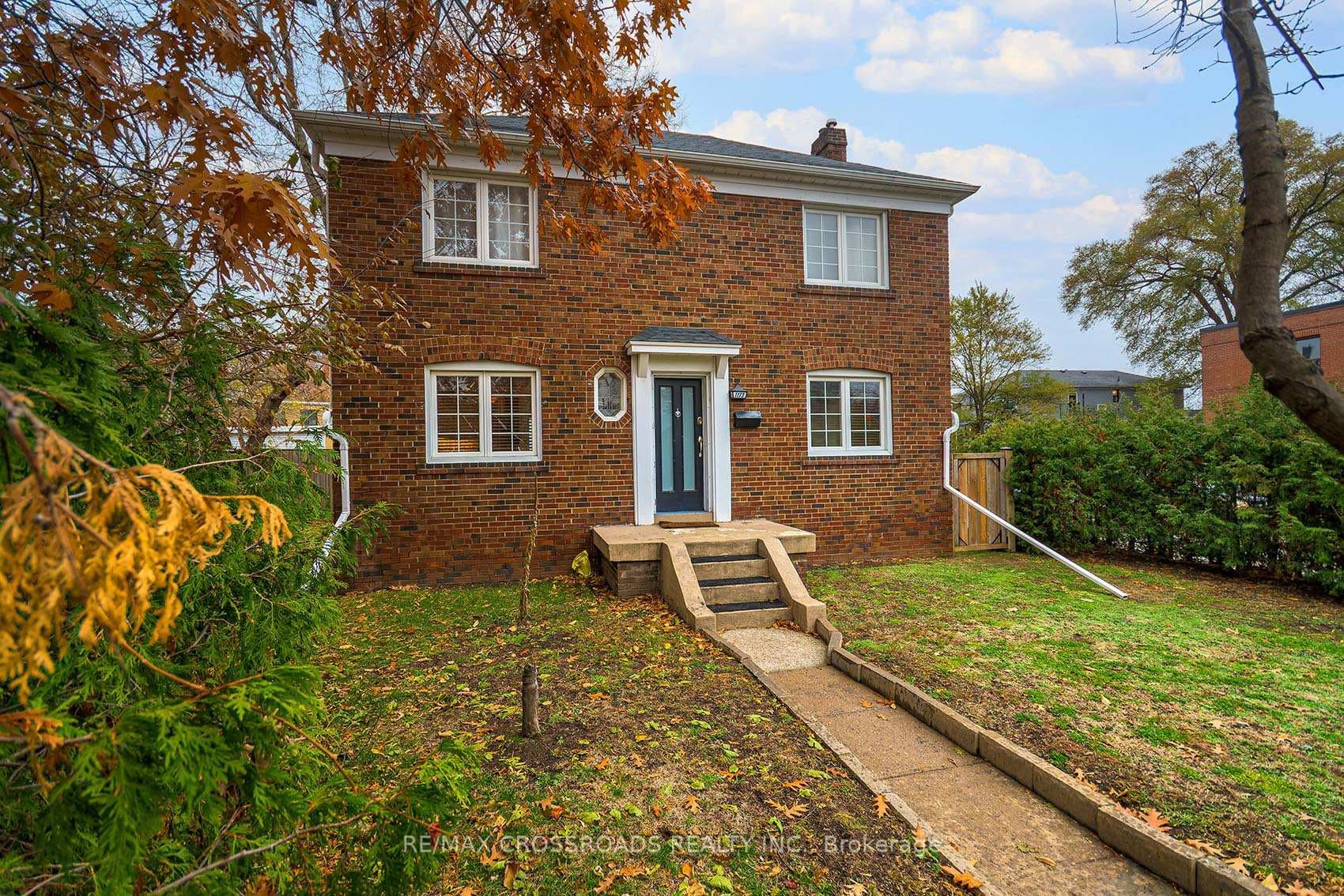 1173 Broadview Avenue photo 1