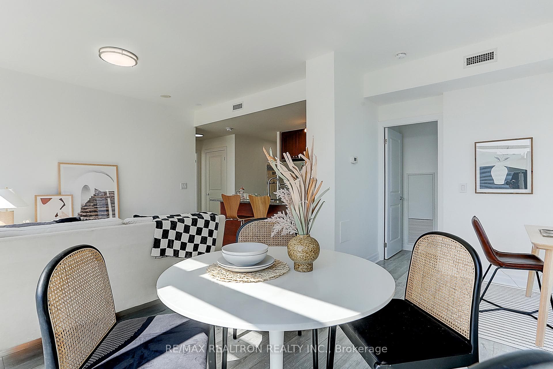 8110 Birchmount Road Unit 1003 photo 21