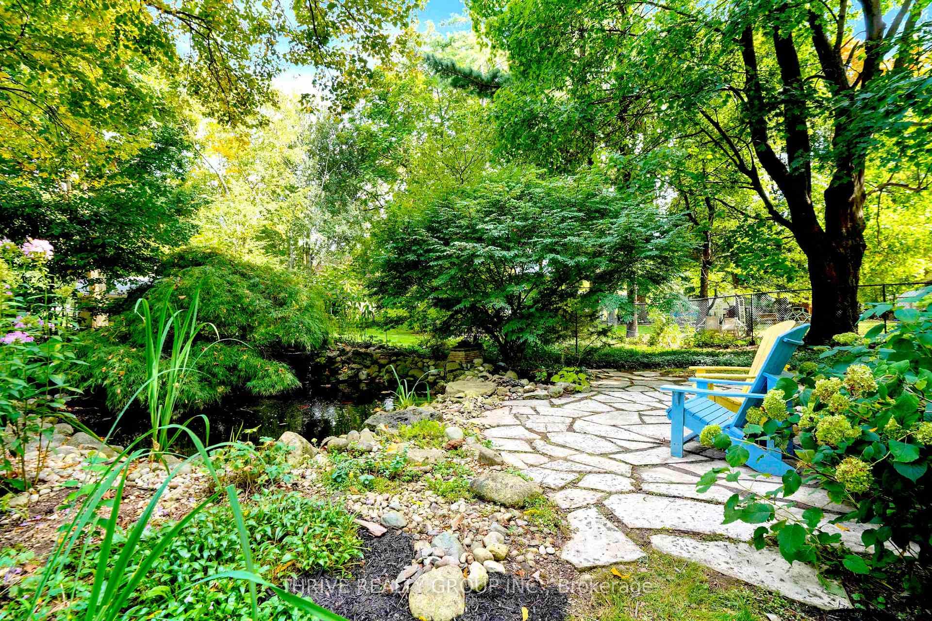 478 Glen Crescent photo 42