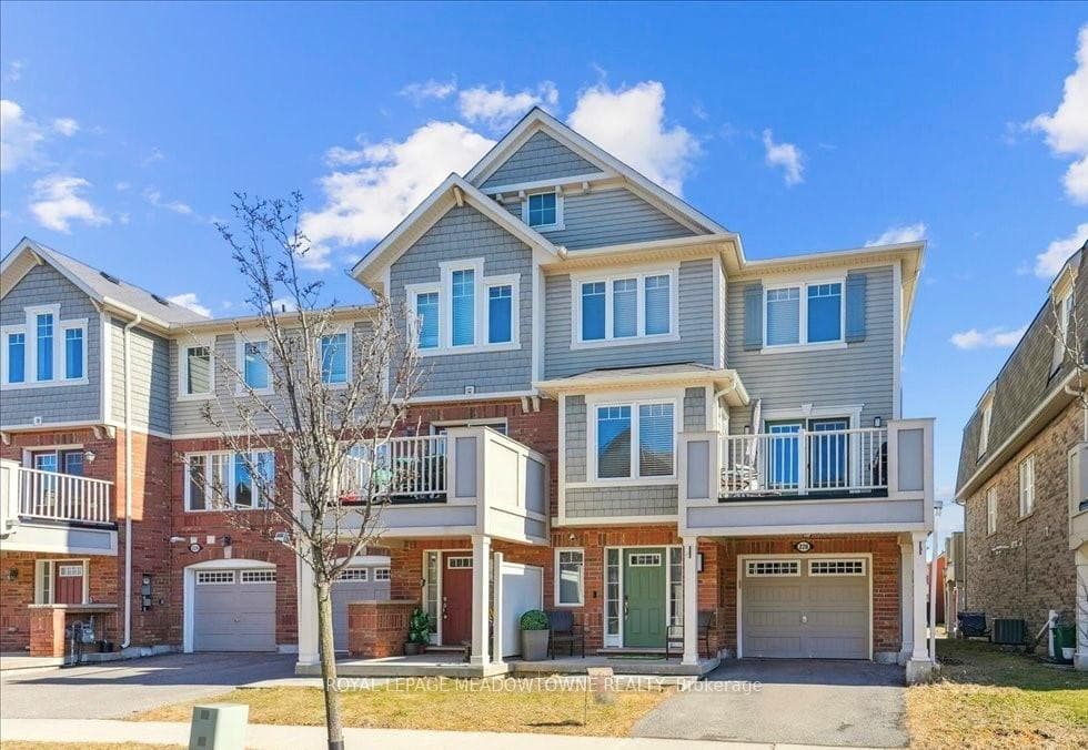 228 Septimus Heights photo 40