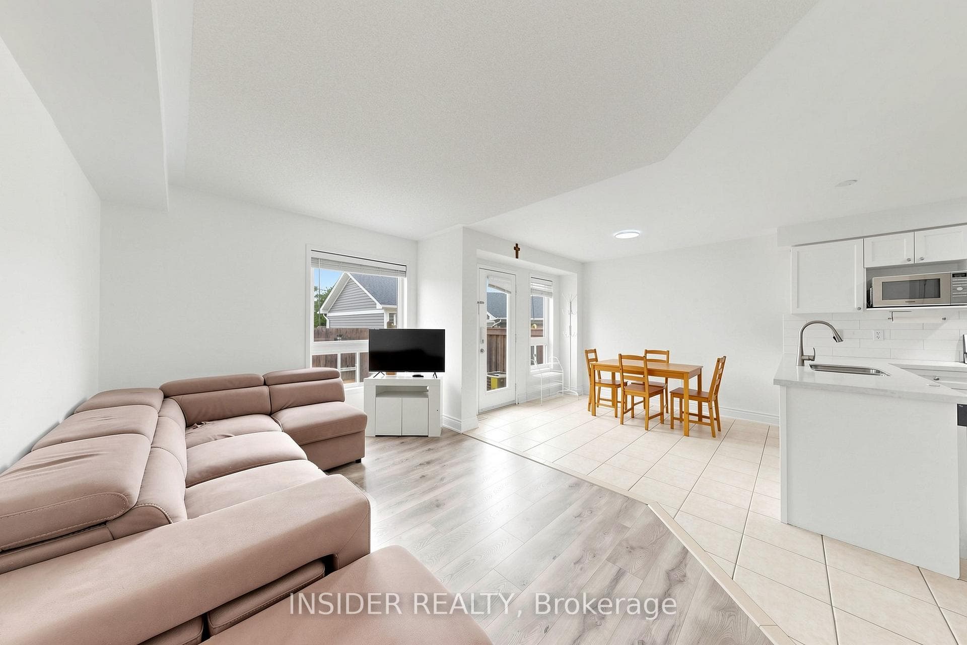 7 Croxall Boulevard photo 6