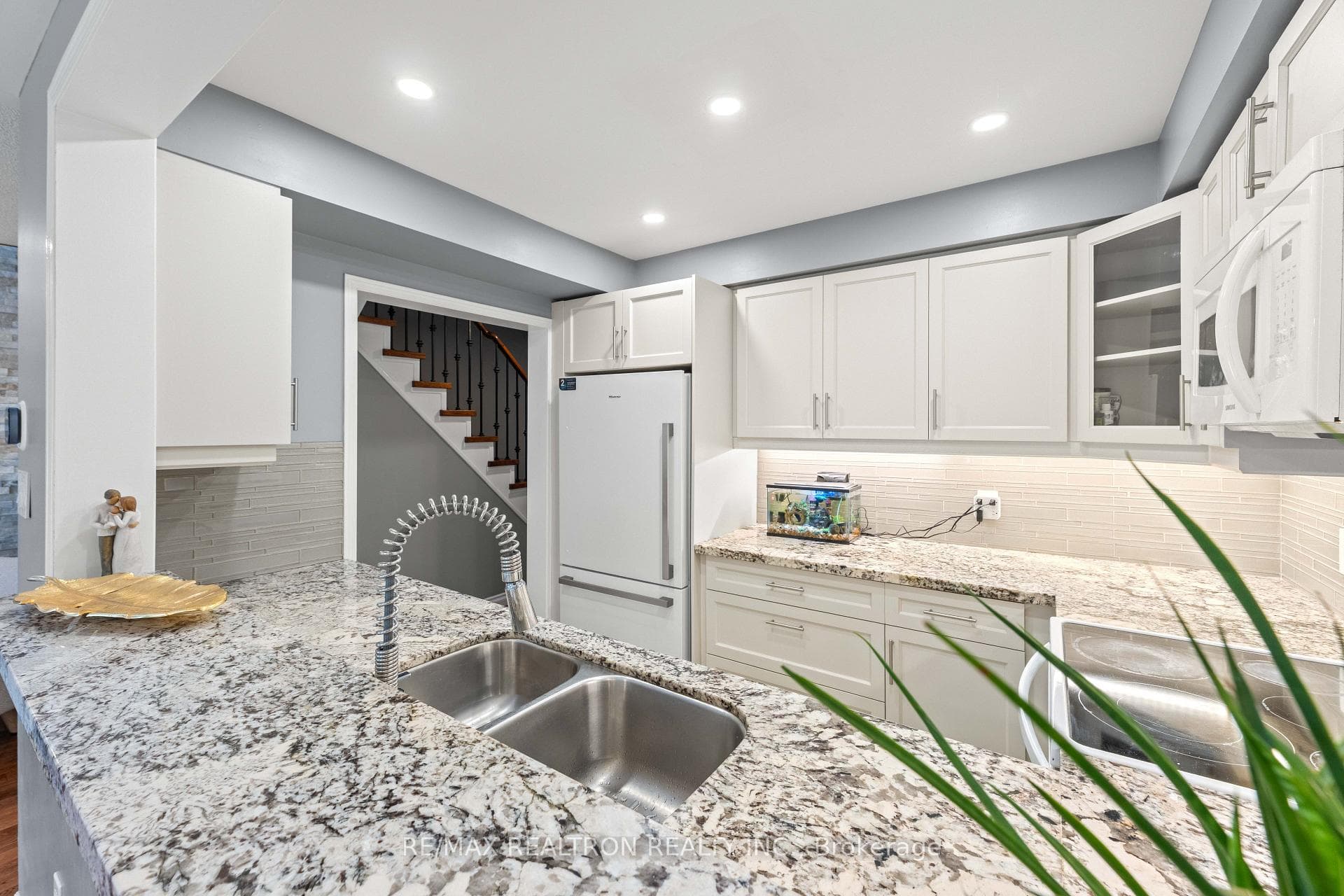 71 Ochalski Road photo 3