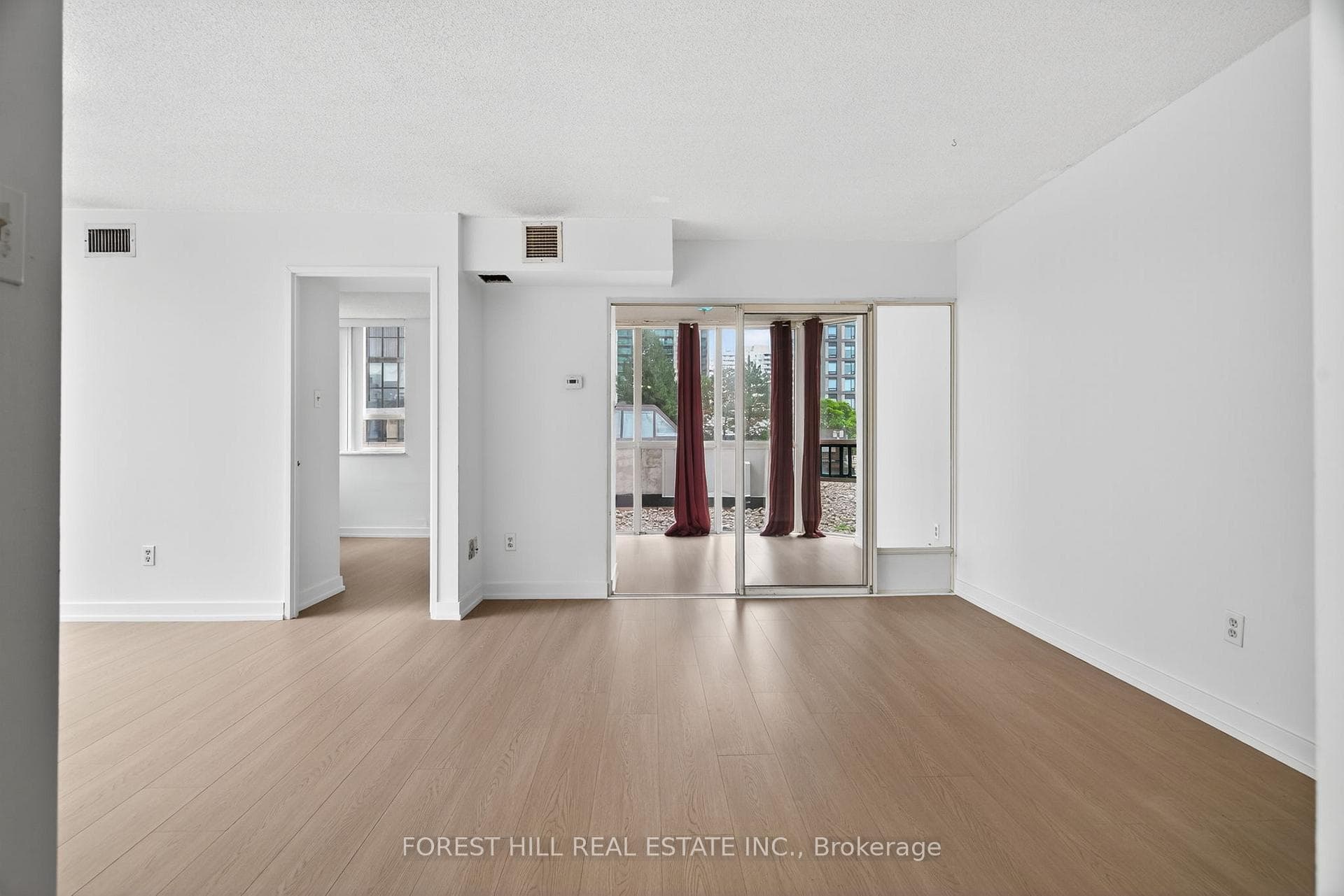 285 Enfield Place Unit 210 photo 19