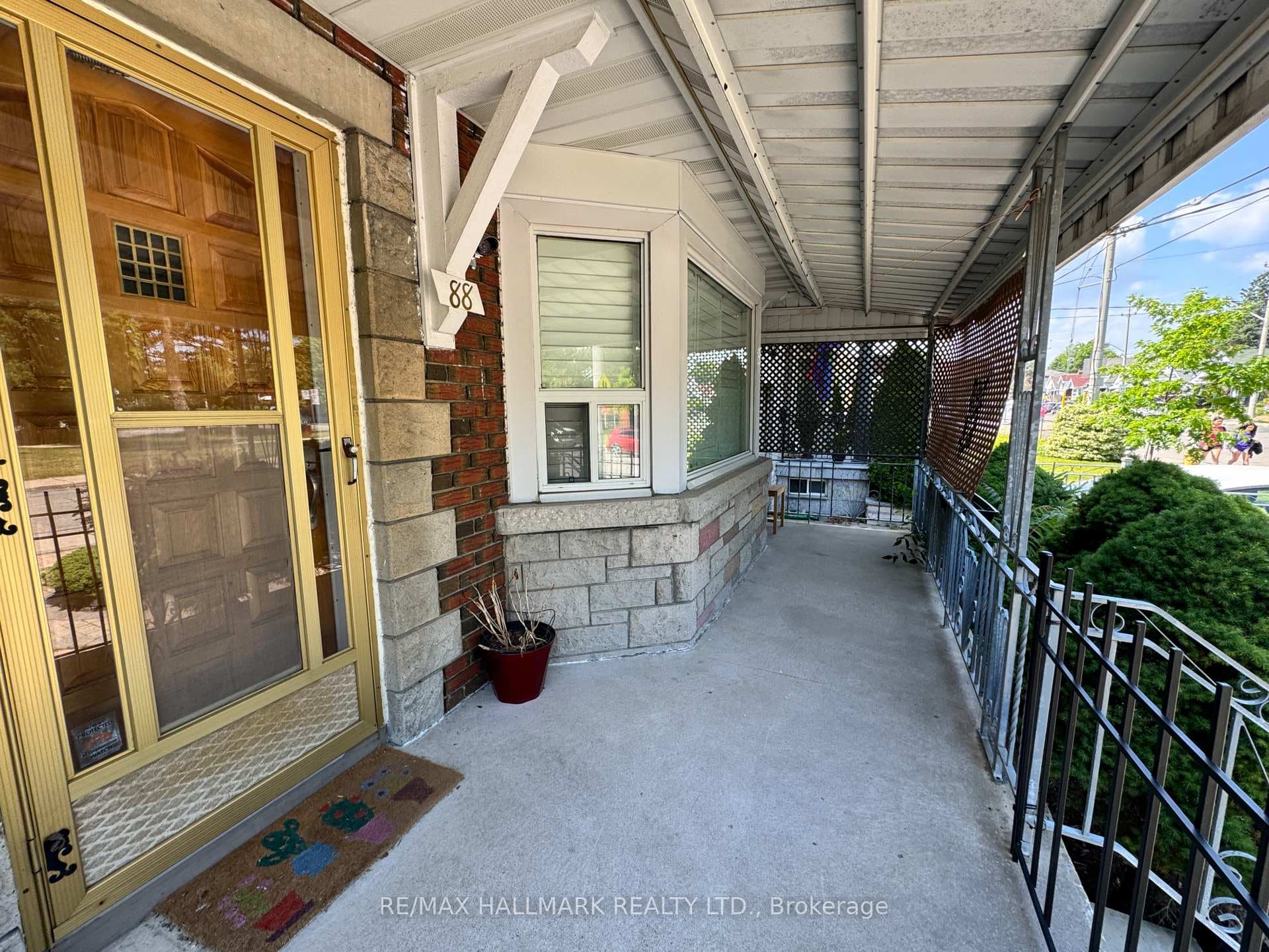 88 Durant Avenue Unit Main photo 2