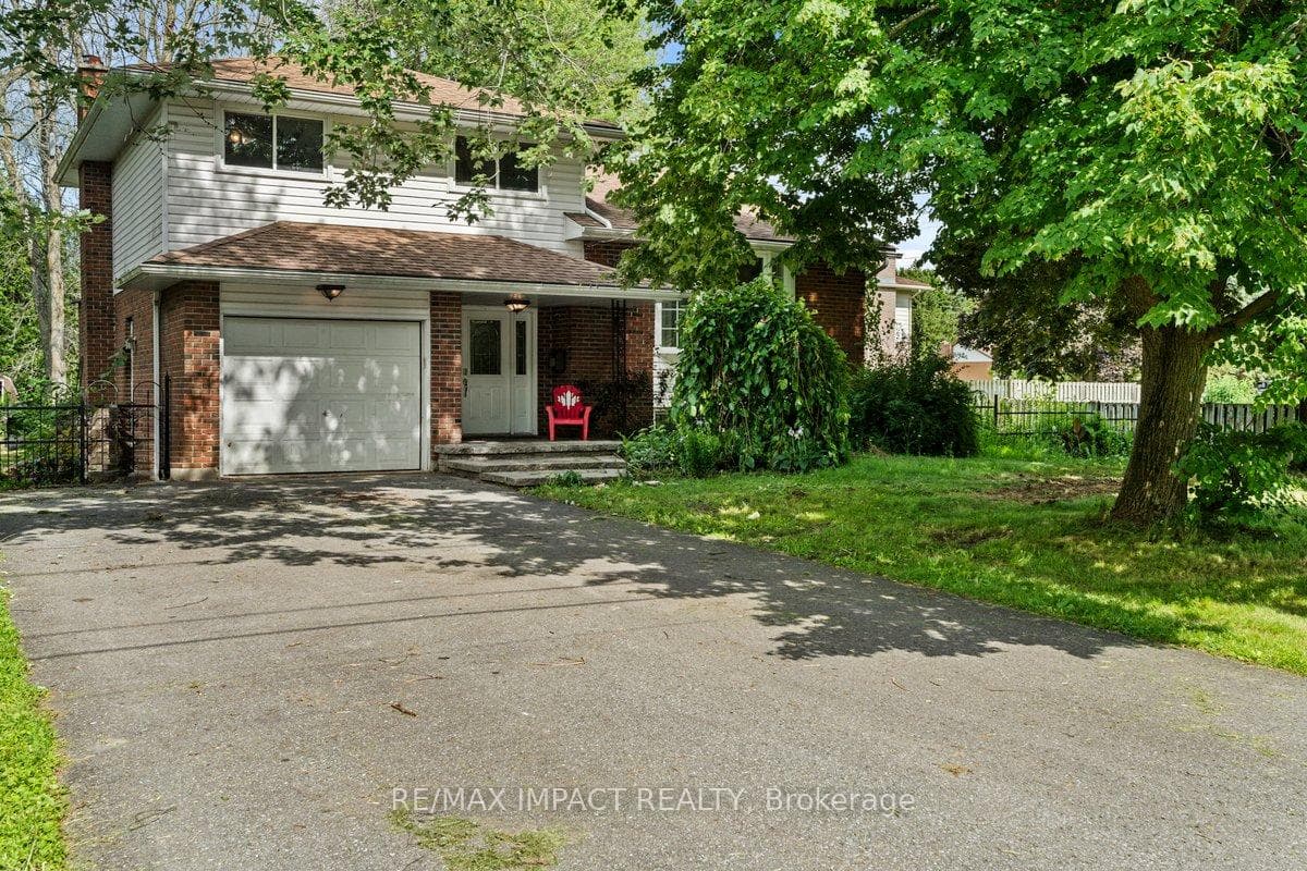 422 Montrose Road photo 1