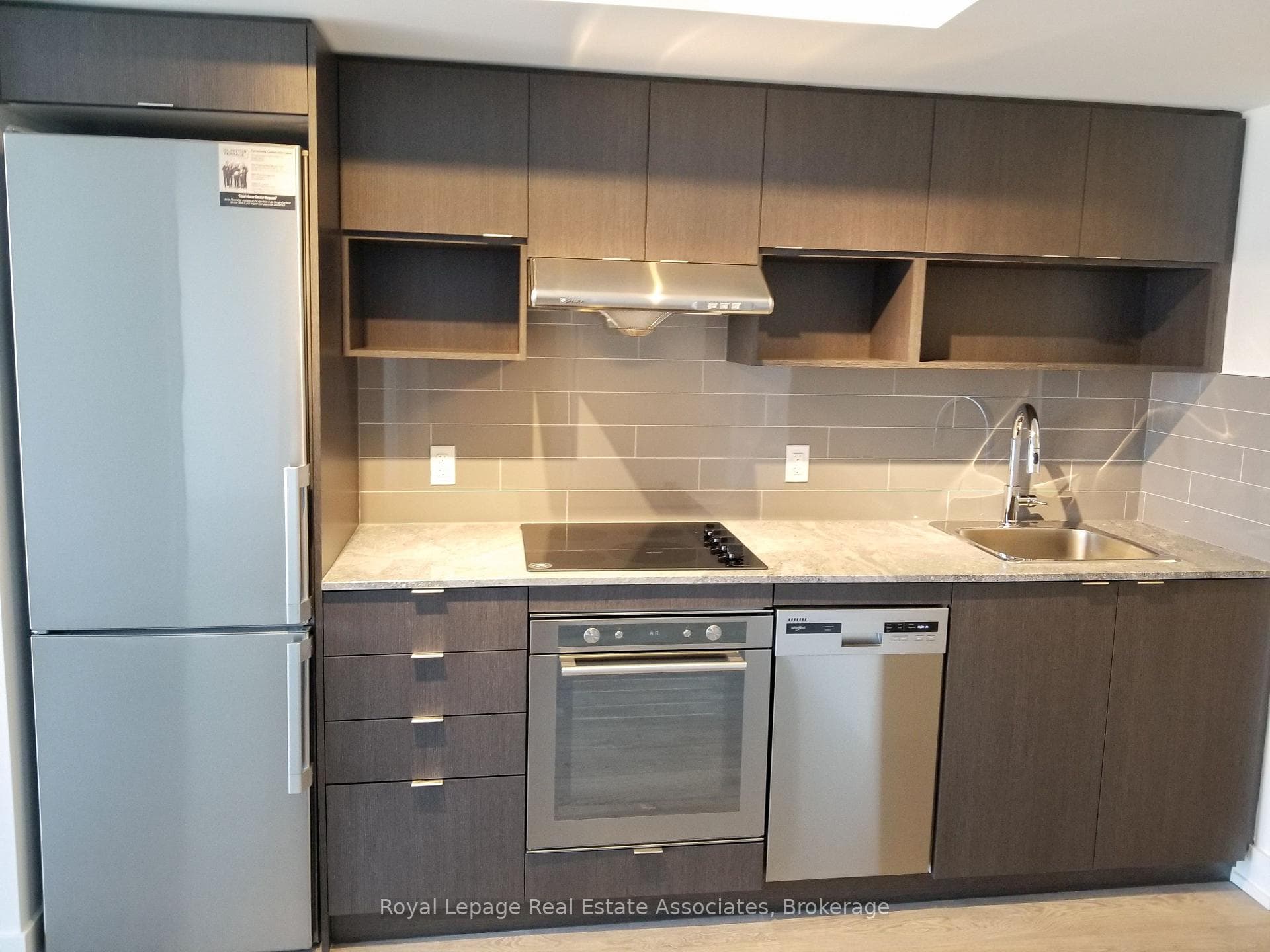 7 Mabelle Avenue Unit 1405 photo 4