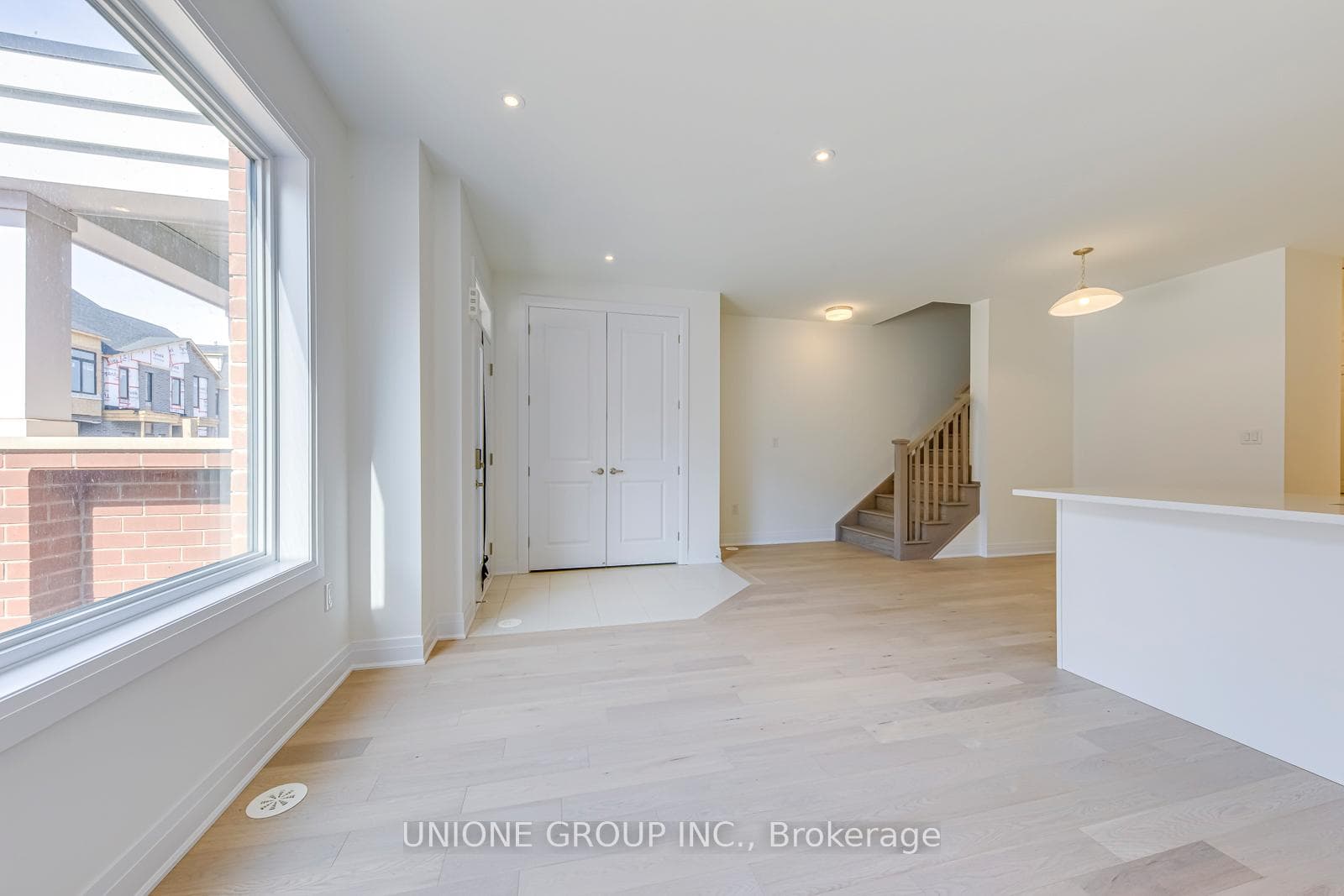 3271 Crystal Drive photo 6