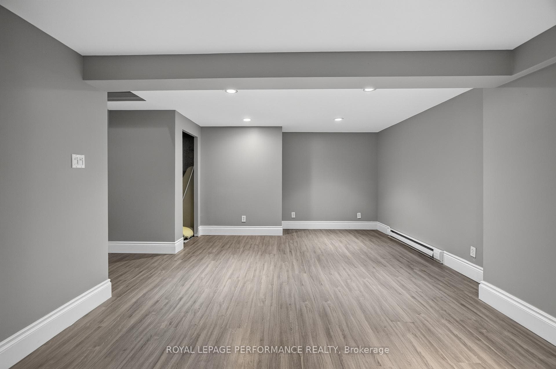 1304 Alness Court Unit 16 photo 45
