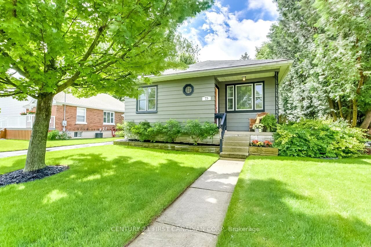 75 Maple Street photo 1