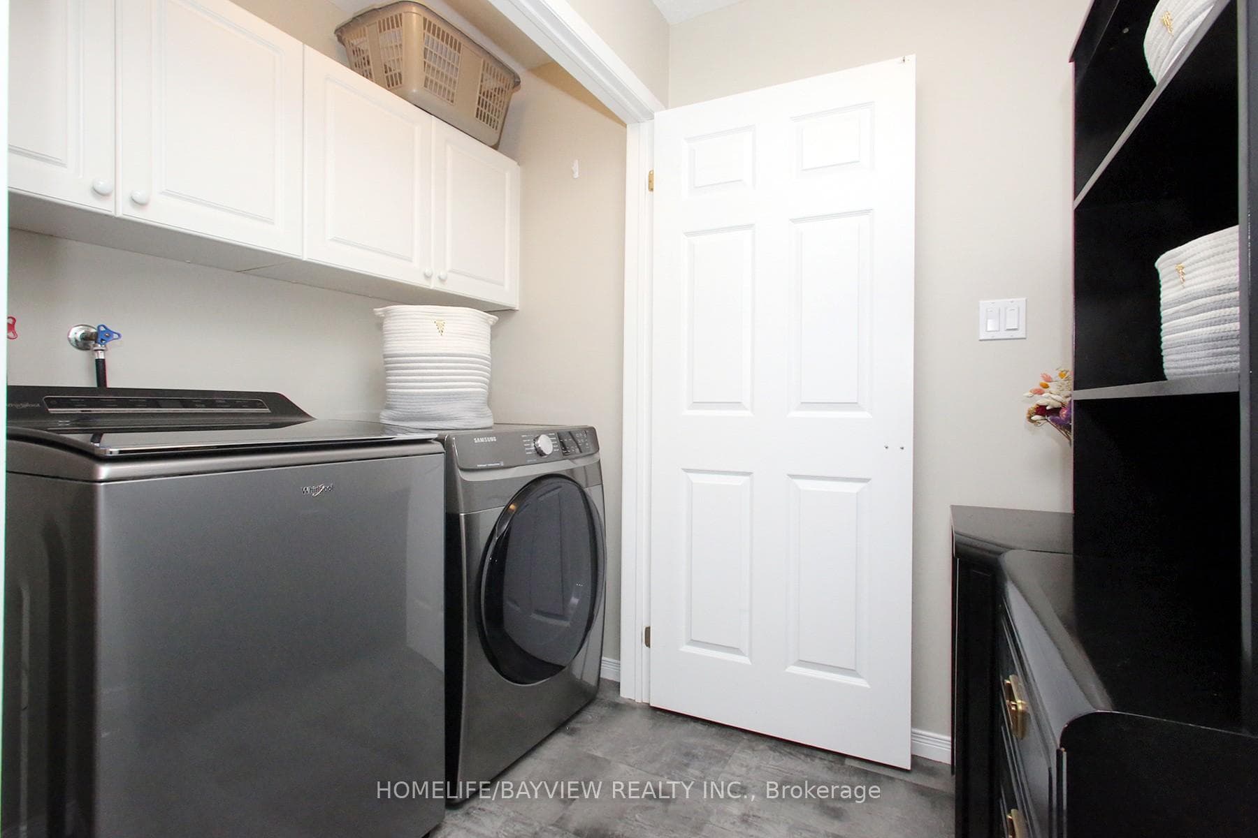 1513 Skyview Street photo 27