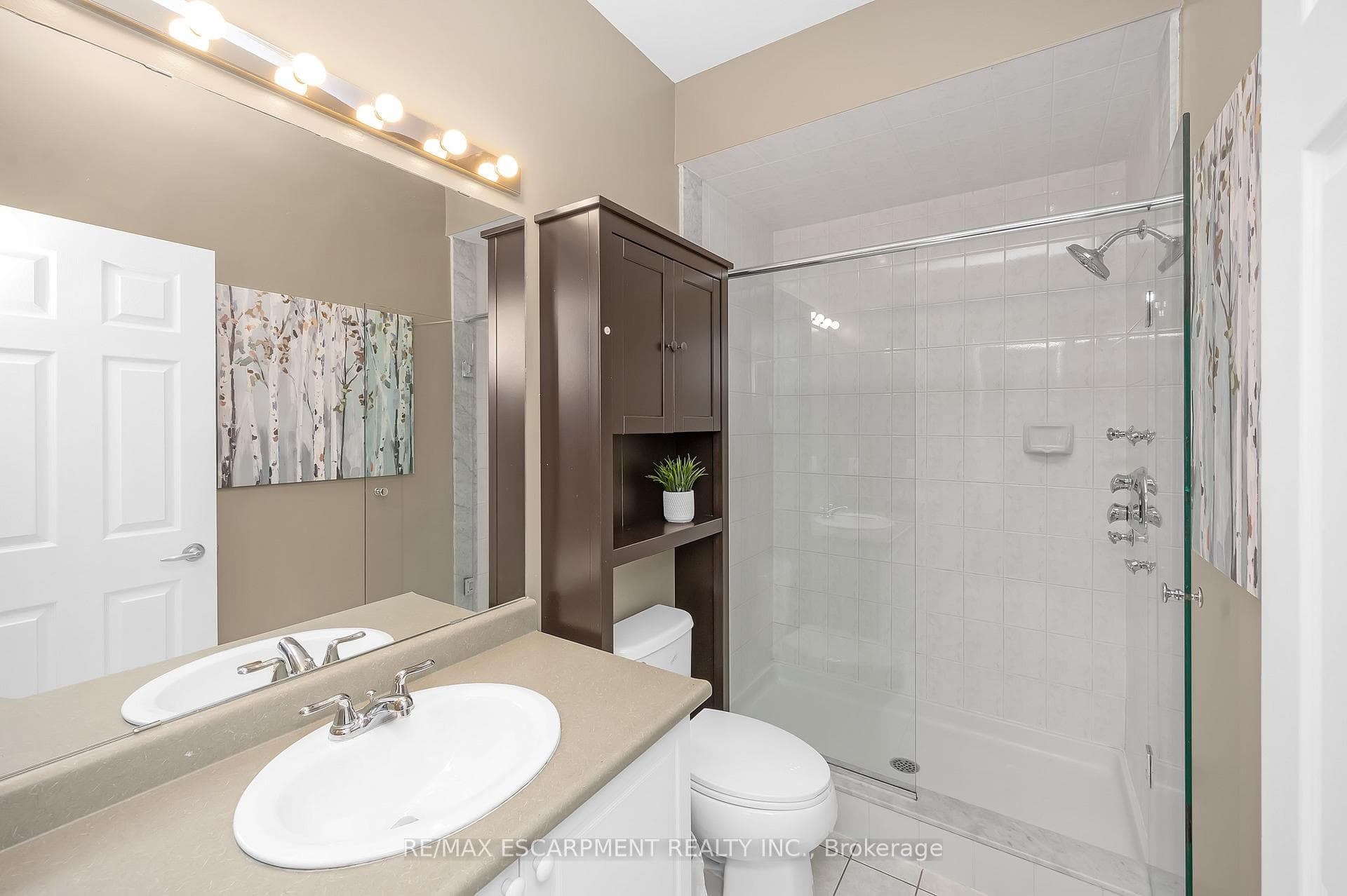 2243 TURNBERRY Road Unit 18 photo 14