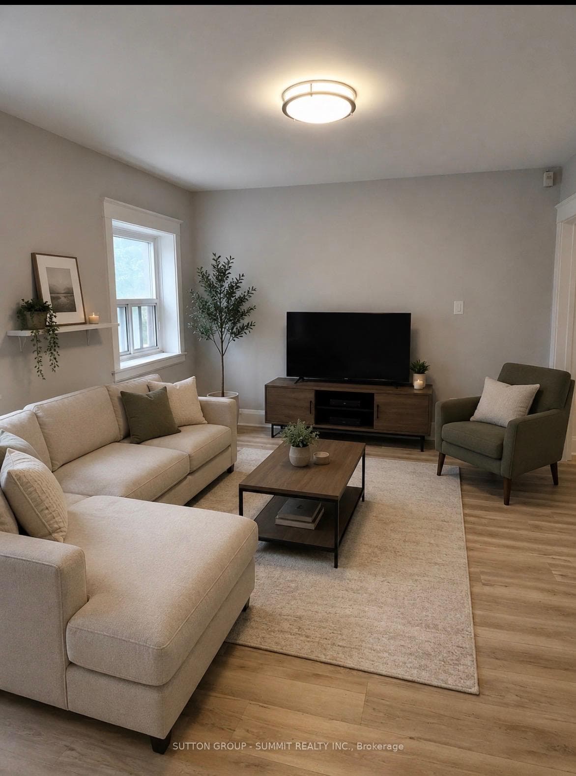 98 VAUGHAN Road Unit 202 photo 1