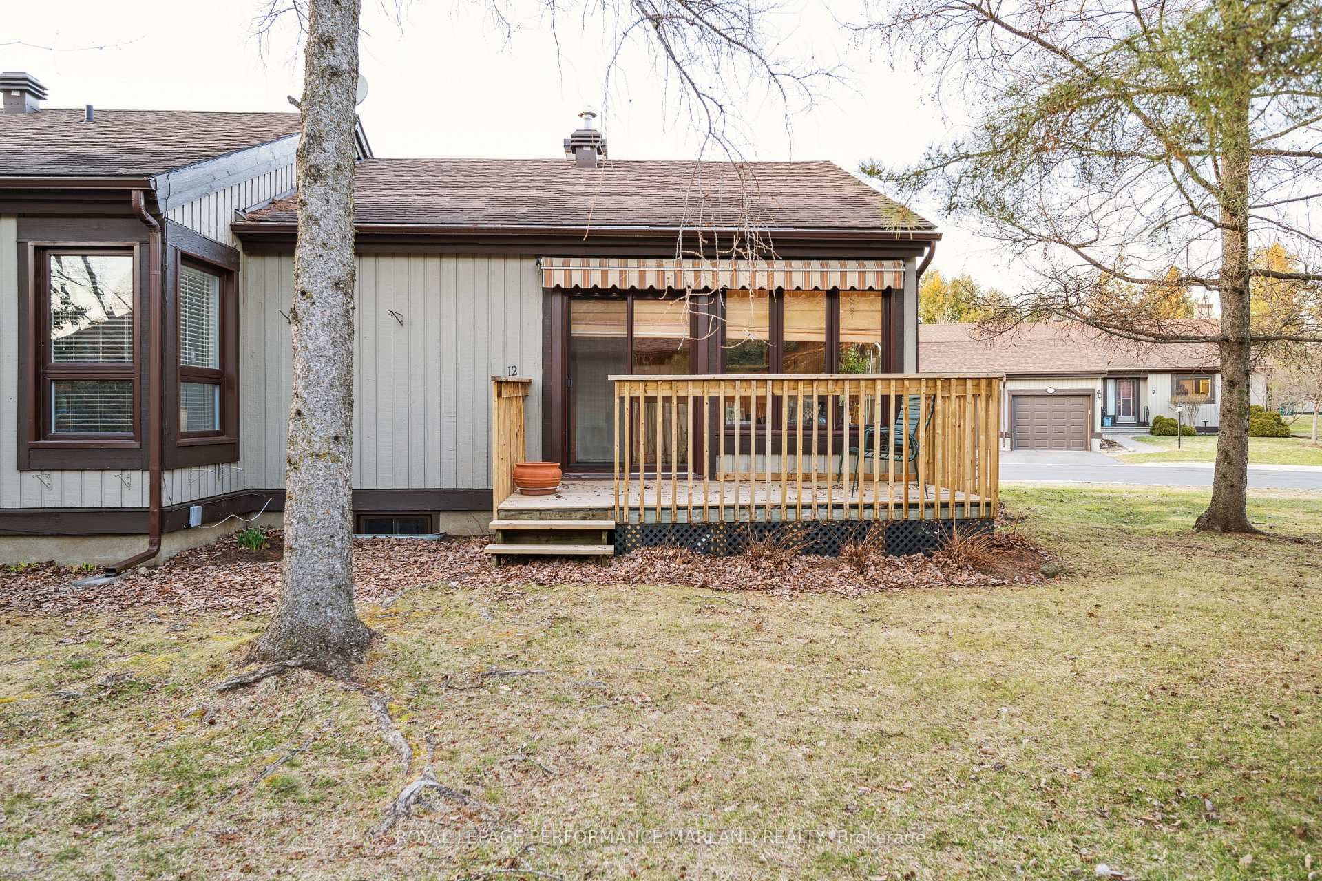 12 Glen Abbey Crescent photo 28