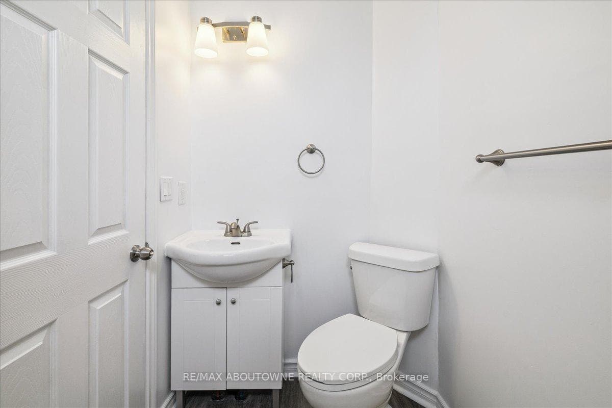 68 Peel Street Unit 6 photo 12