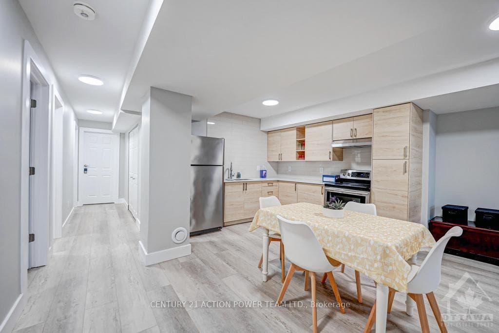 1149 PARISIEN Street photo 3