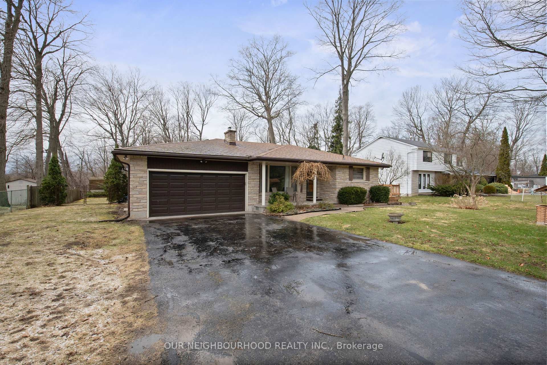 1343 Wallbridge-Loyalist Road photo 2