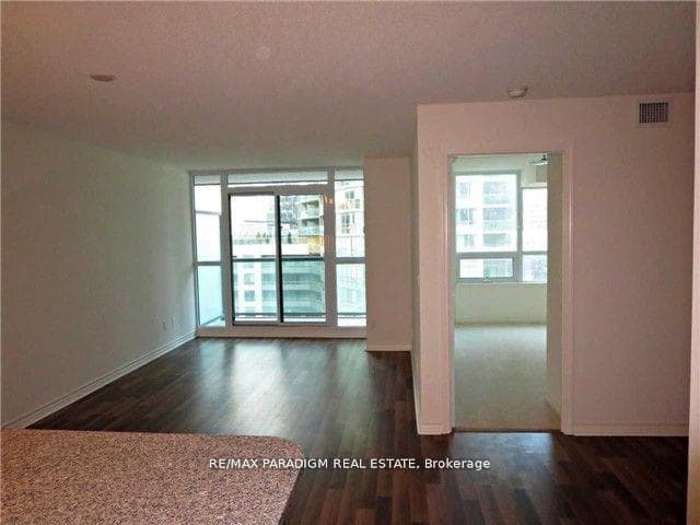 19 Grand Trunk Crescent Unit 2305 photo 3