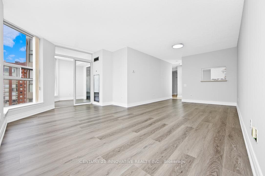 2466 Eglinton Avenue Unit 1404 photo 7