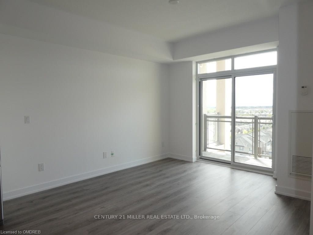 2490 Old Bronte Road Unit 718 photo 9