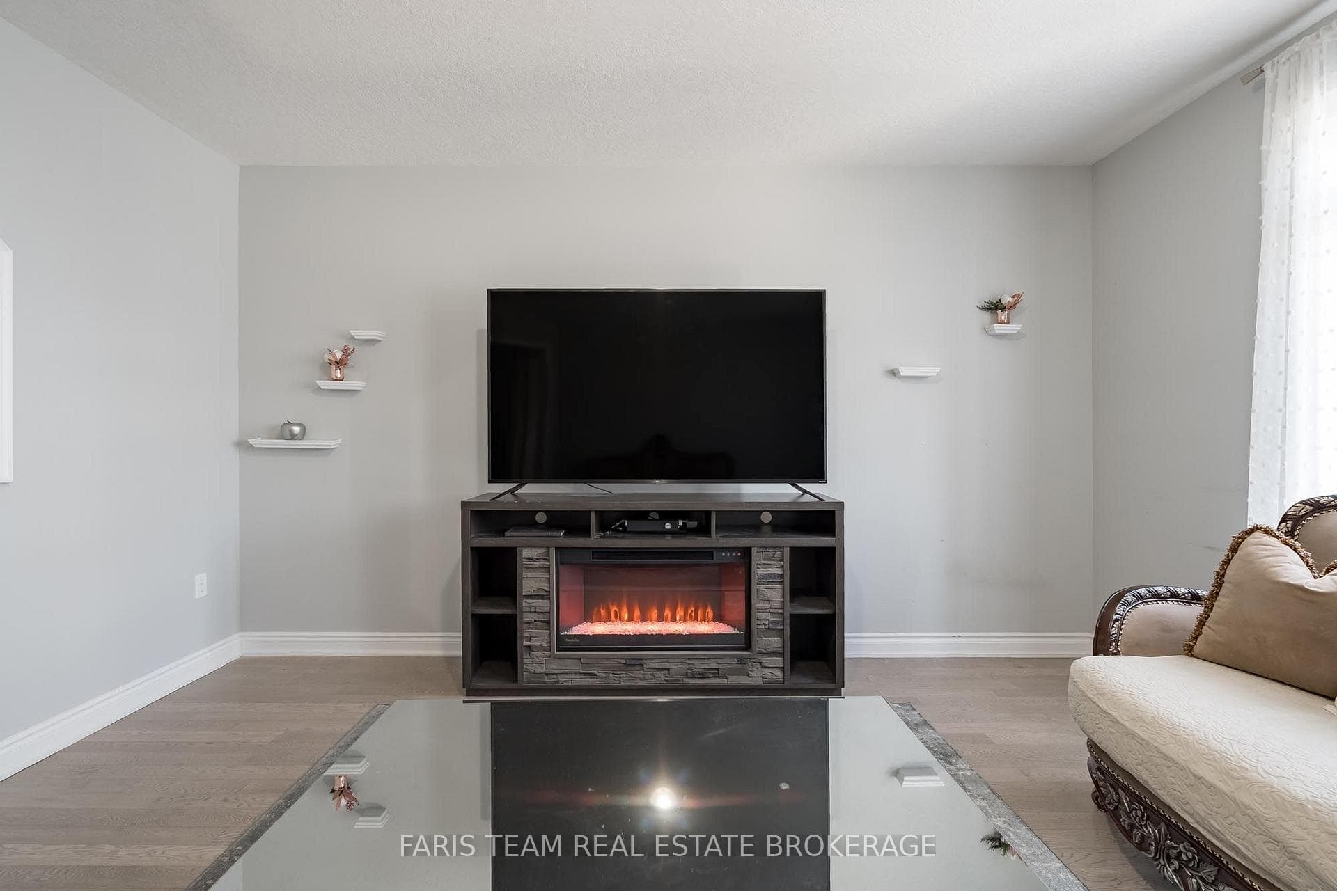 236 Eighth Avenue photo 19