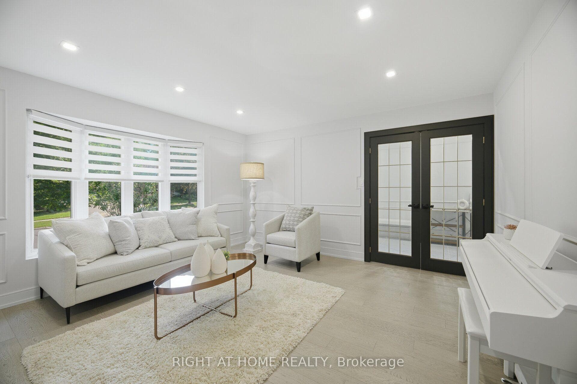 4 Simmons Crescent photo 16