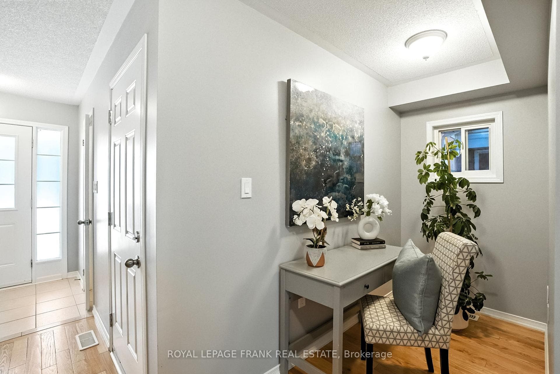 170 Courvier Crescent photo 13