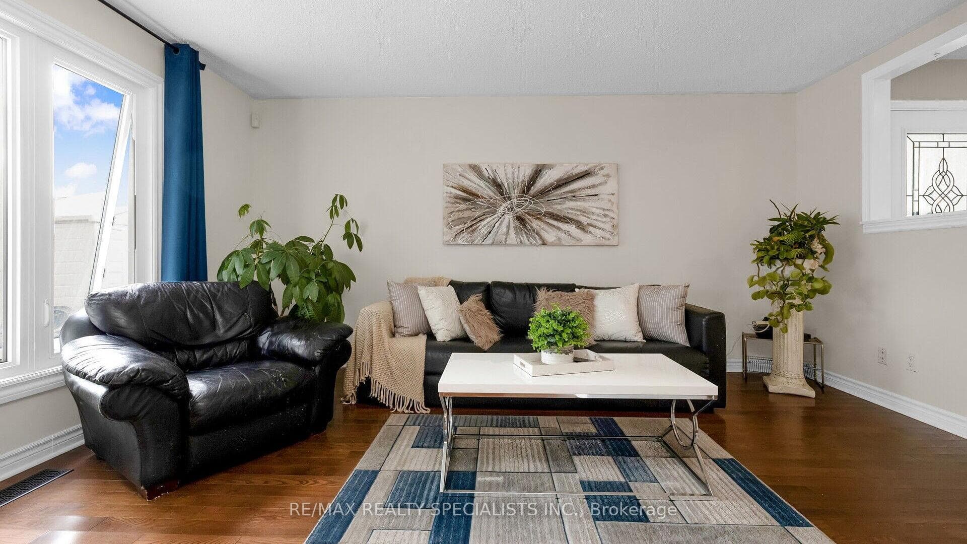 12 Huntington Court photo 8