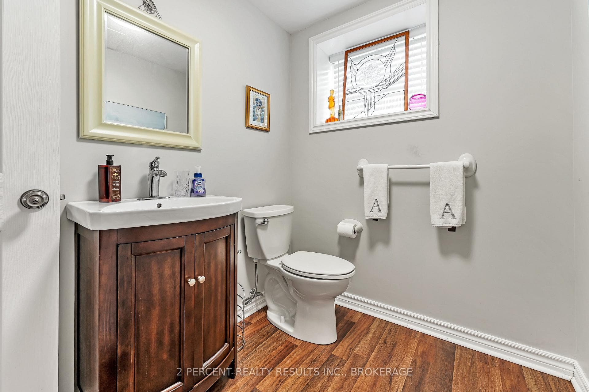 935 Brodie Avenue photo 34