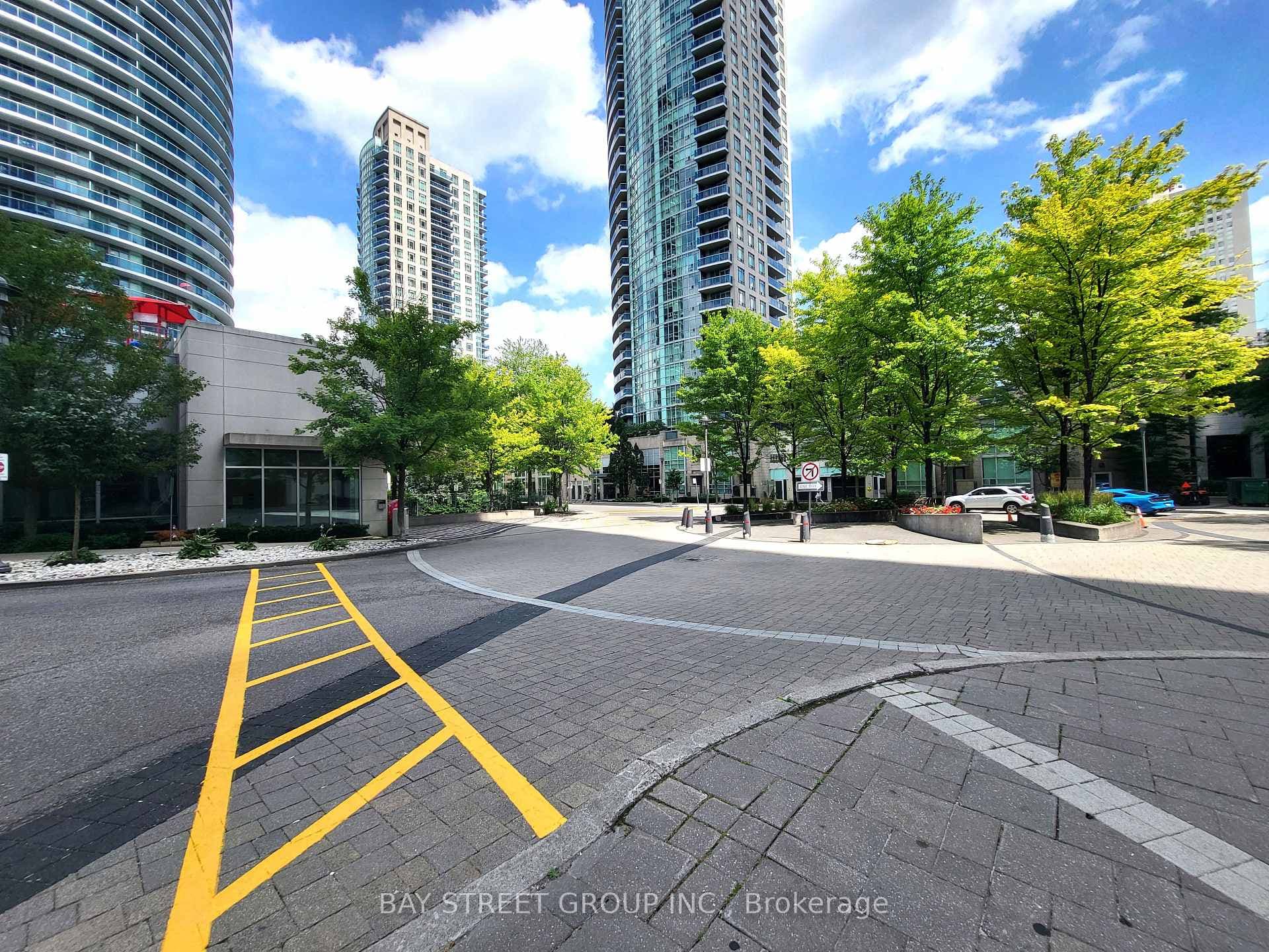 50 Absolute Avenue Unit 3608 photo 37