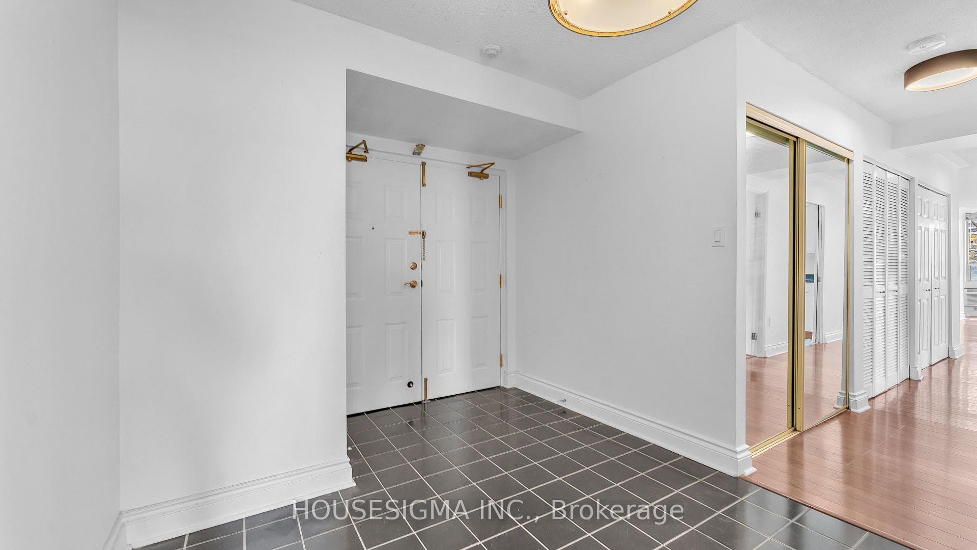 7 PICTON Street Unit 601 photo 3