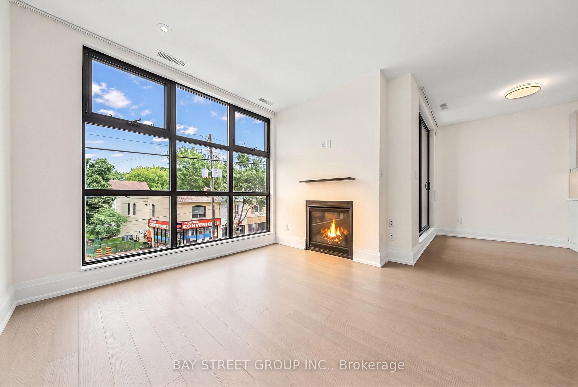 365 Beech Avenue Unit 208 photo 15