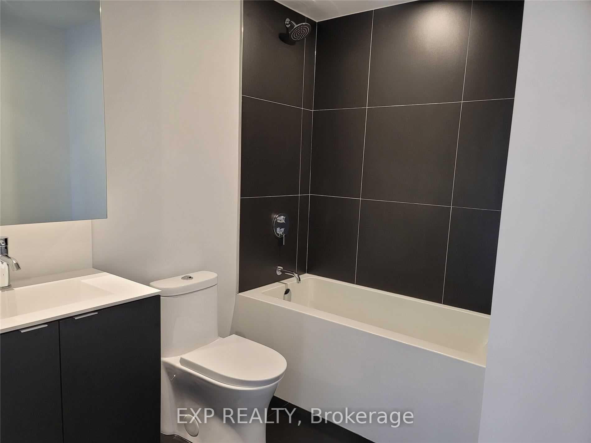 20 Edward Street Unit 607 photo 6