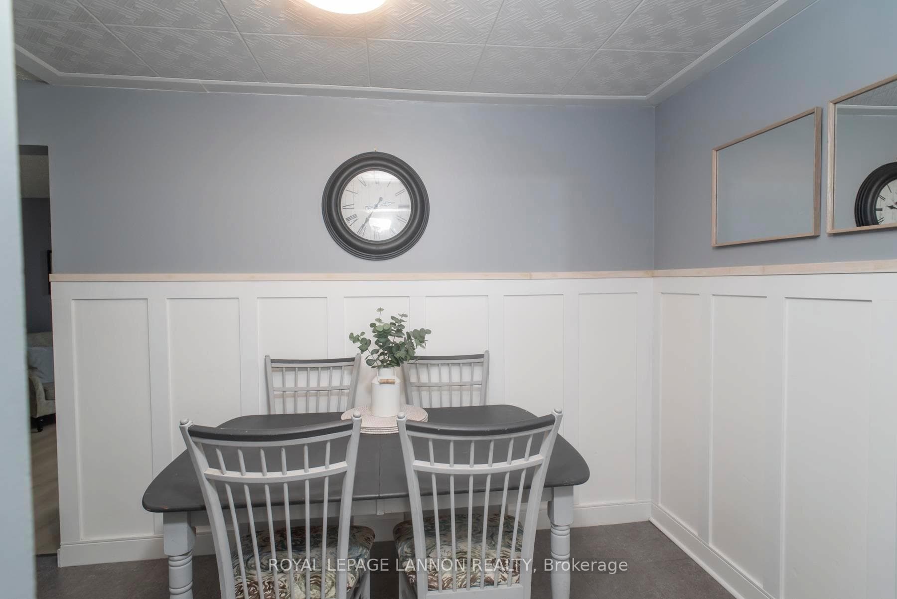 402 Brant St photo 13