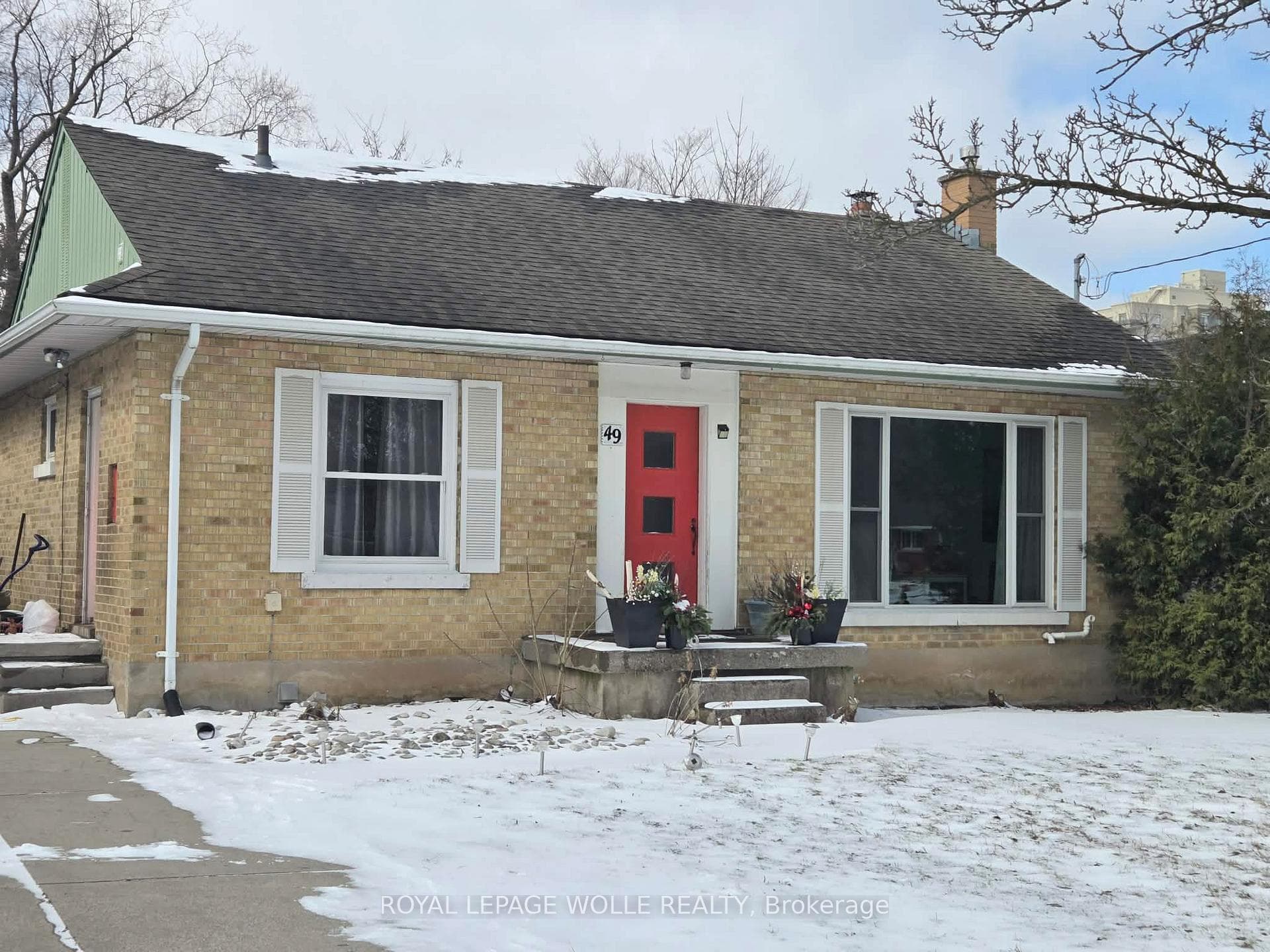 49 Dietz Avenue photo 1