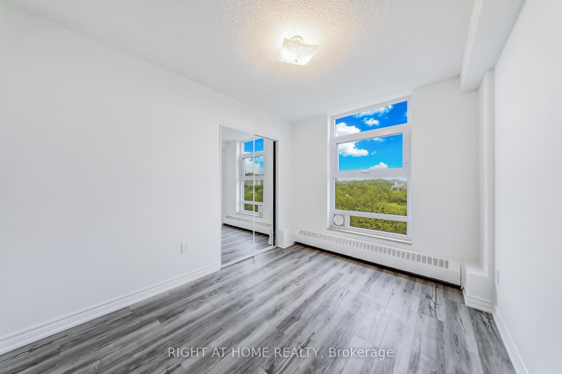335 Driftwood Avenue Unit 701 photo 25