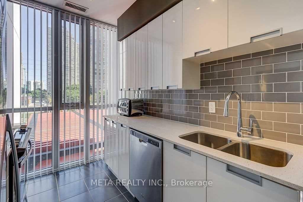 75 Eglinton Avenue Unit 201 photo 12