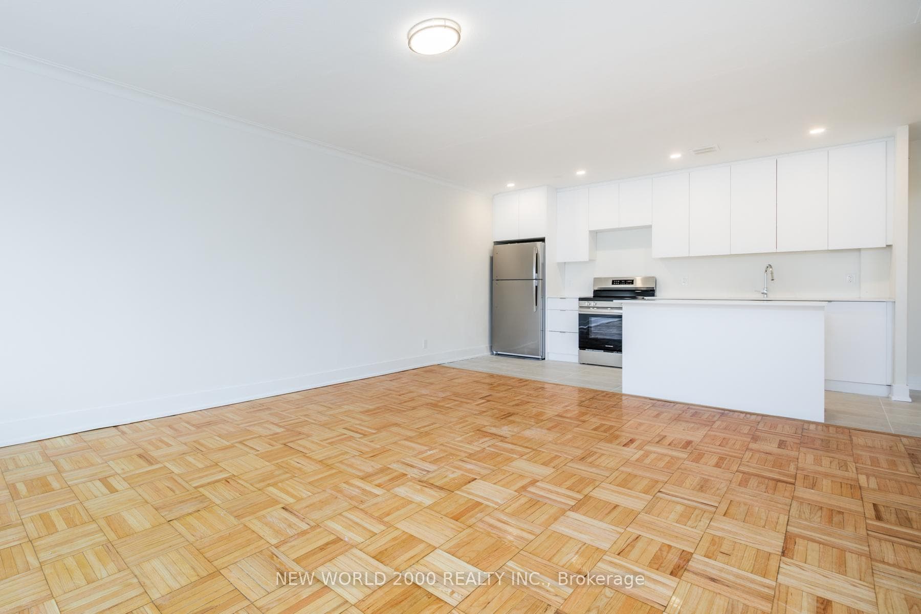 49 Glen Elm Avenue Unit 413 photo 13