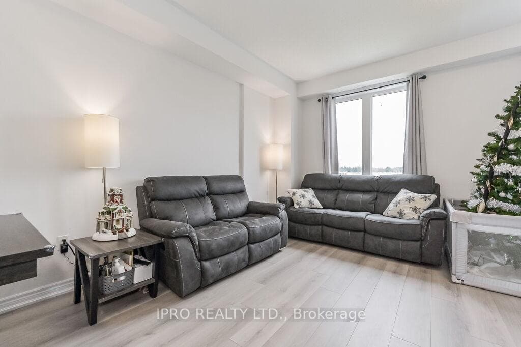 70 Edminston Drive photo 14