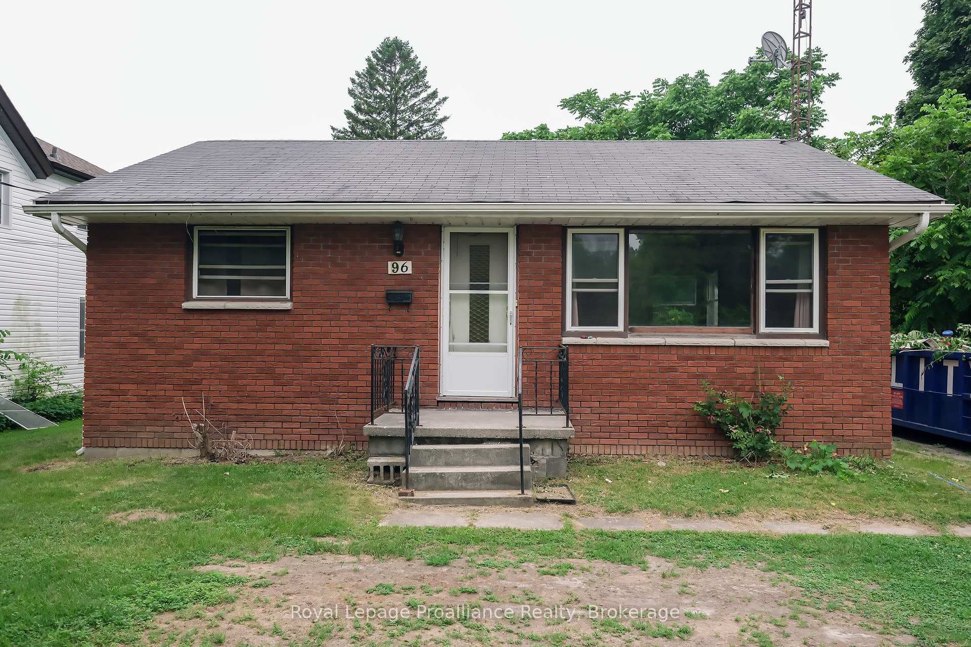 96 Prince Edward Street photo 2
